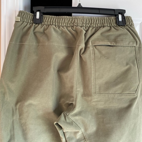 Lululemon Utilitech Classic-Fit Pull-On Pant Medium - Picture 4 of 7